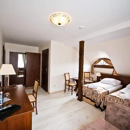 מלון Dwor Niemierzyce *