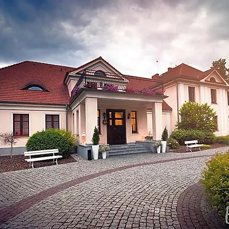Dwor Niemierzyce Hotel